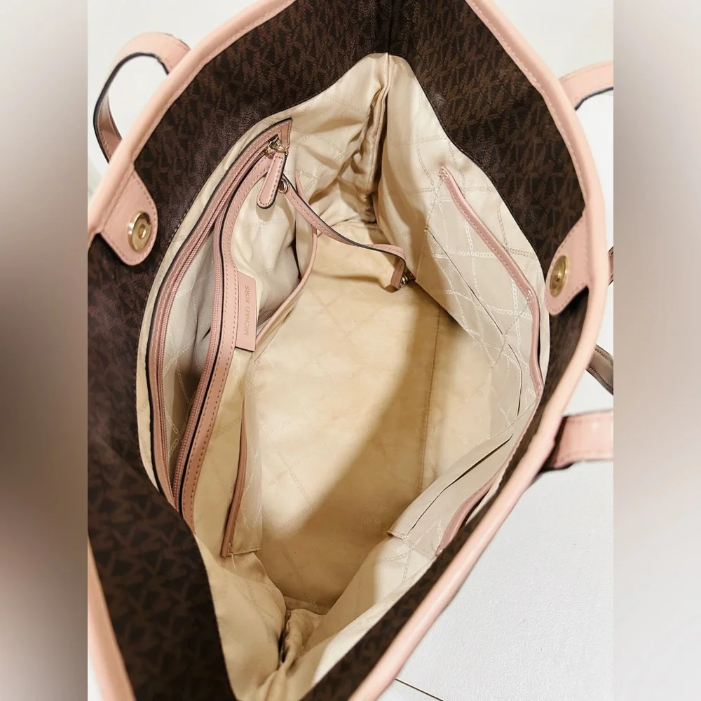 MICHAEL KORS Jet‎ Set Signature Large Travel Tote Brown